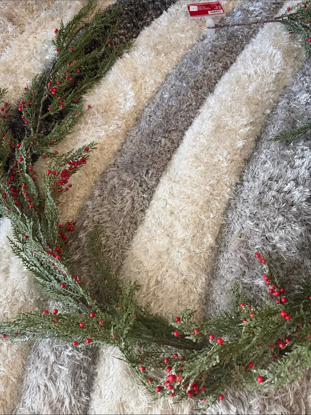 Green with Red Berries Garland